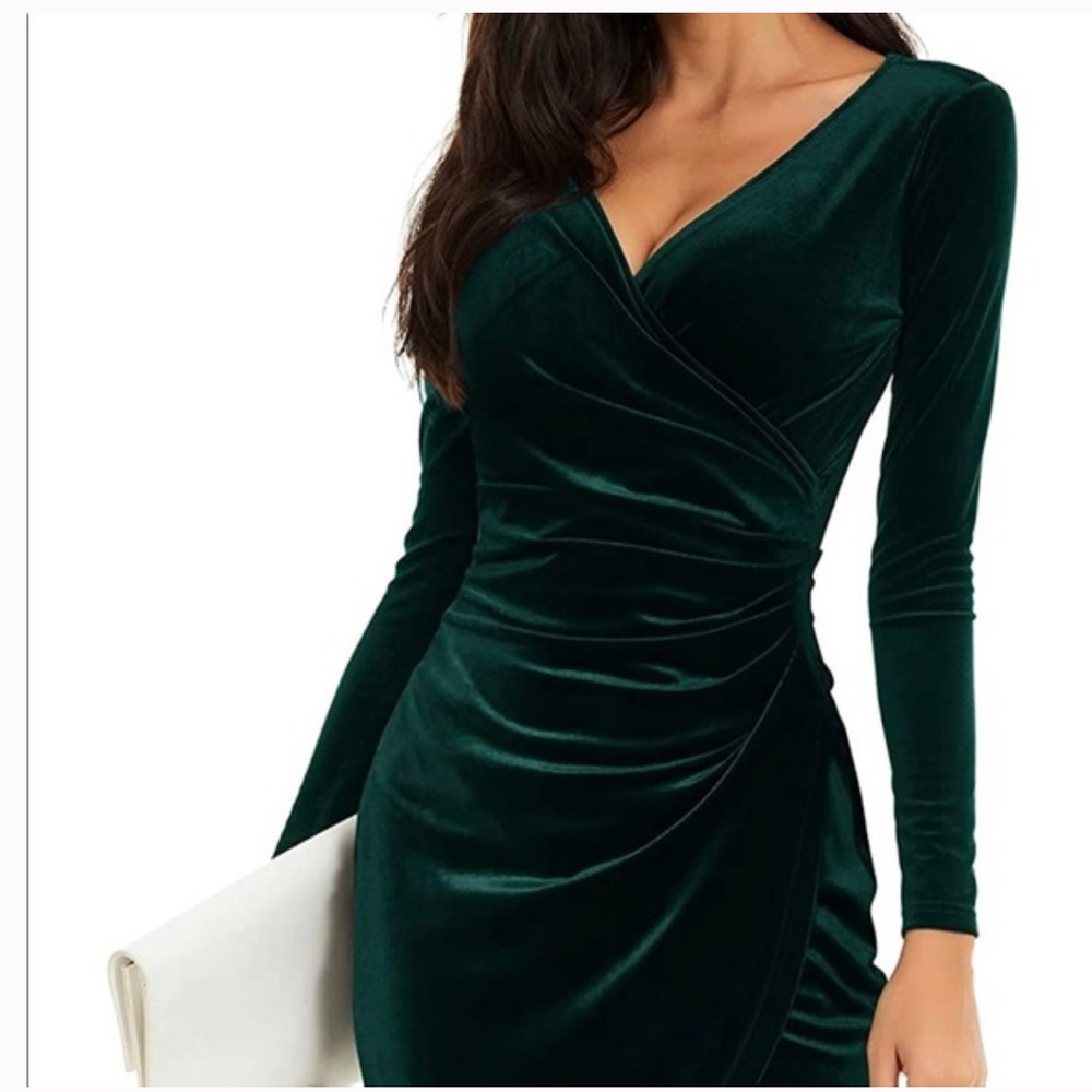 H&M Dark Green Velvet Long Sleeve Wrap Dress